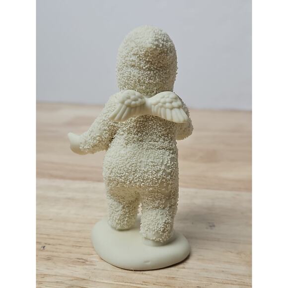 Dept 56 Winter Tales Of The Snowberries "I Found Your Mittens!" Set Of Two - Picture 7 of 13